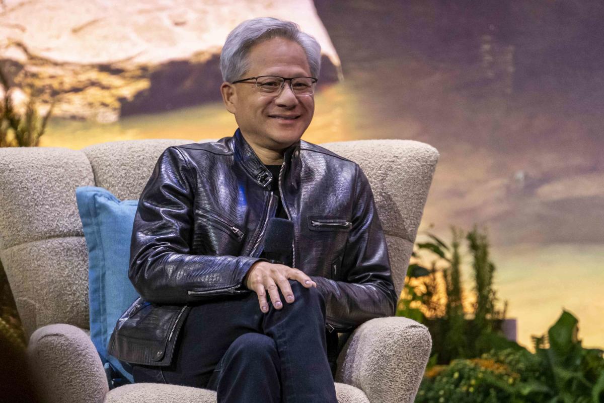 This is How A lot Nvidia Inventory CEO Jensen Huang Has Bought In recent years