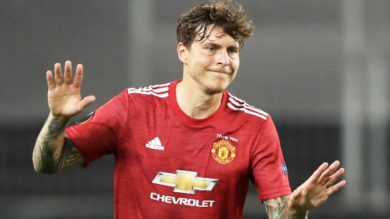 Victor Lindelof, del Manchester United, persiguió a un ladrón que robó el bolso de una mujer de 90 años y esperó a que llegara la policía sueca. (Getty Images)