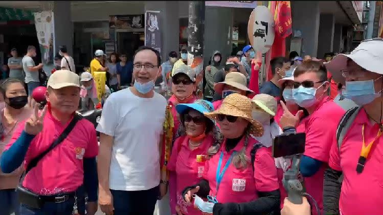 國民黨前主席朱立倫11日到彰化溪州展開3天的大由媽祖遶境行程。（圖／翻攝畫面）