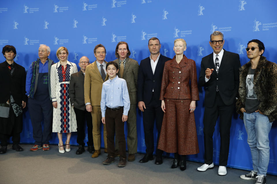 Director, screenwriter and producer Wes Anderson and cast members Jason Schwartzman, Kunichi Nomura, Bryan Cranston, Koyu Rankin, Greta Gerwig, Liev Schreiber, Bill Murray, Bob Balaban, Jeff Goldblum,Tilda Swinton, Jeremy Dawson, Mari Nakutsi, Roman Kopola, Yojiro Noda, Akira Takayama and Steven Rales pose during a photocall to promote the movie Isle of Dogs at the 68th Berlinale International Film Festival in Berlin, Germany, February 15, 2018. REUTERS/Fabrizio Bensch