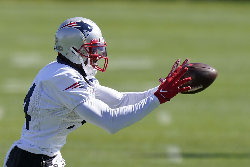 New England Patriots wide receiver Mohamed Sanu Sr. makes a catch during an NFL football training camp practice, Sunday, Aug. 30, 2020, in Foxborough, Mass. (AP Photo/Steven Senne, Pool)