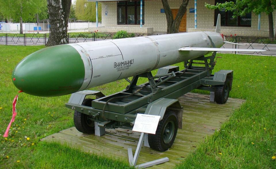 Kh-55 系列飛彈，射程最遠可達 3,000 公里，並可攜帶多種彈頭。   圖：翻攝自維基百科