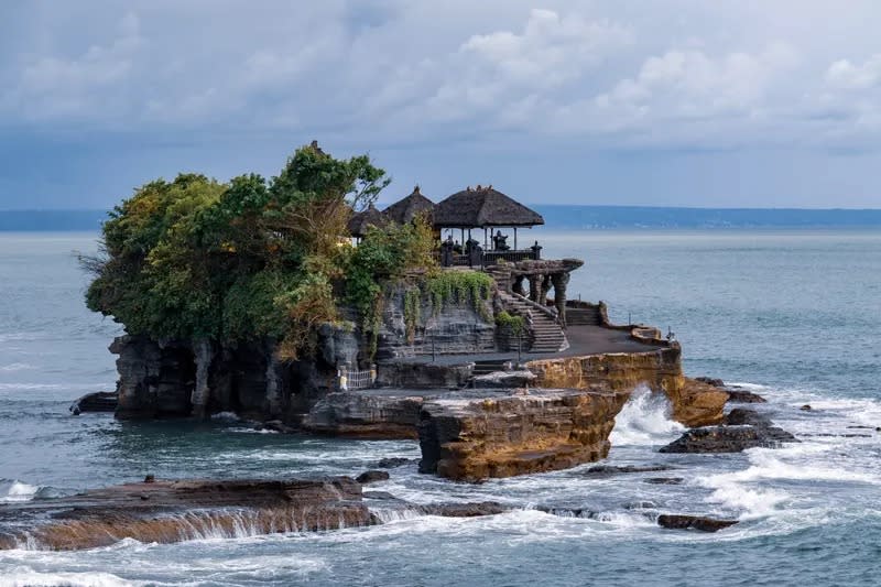 Best Northern Bali Sites with Tanah Lot Temple Tour. (Photo: Klook SG)