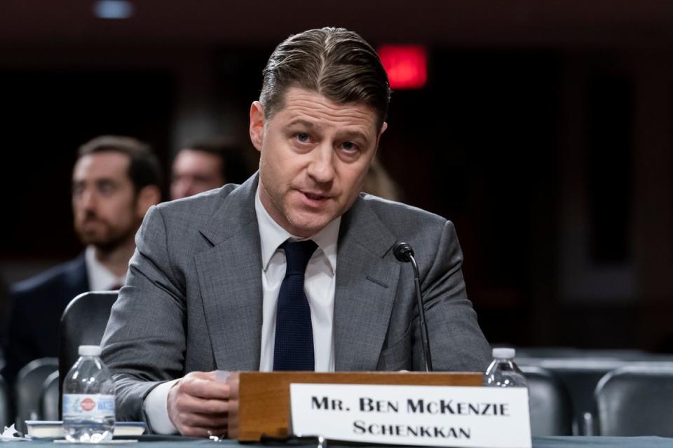 Ben McKenzie testifies during a Senate Banking Committee hearing on cryptocurrency and the collapse of the FTX crypto exchange in December 2022 (Associated Press)