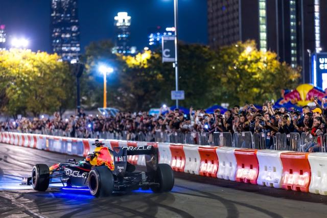 Red Bull Showrun Brings Showstopping RB7 Formula 1 Exhibition To