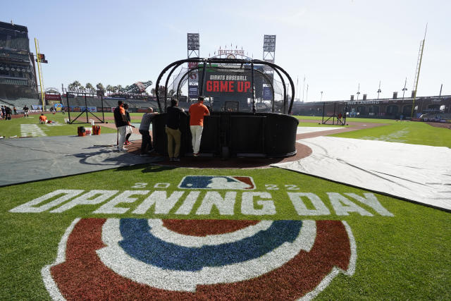 Brandon Belt captain of the ceremonial first pitch at Giants' opener