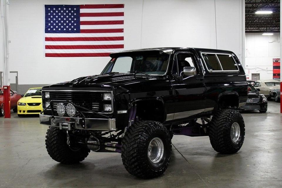 <img src="1985-chevrolet-blazer.jpeg" alt="A massively modified 1985 Chevrolet Blazer">