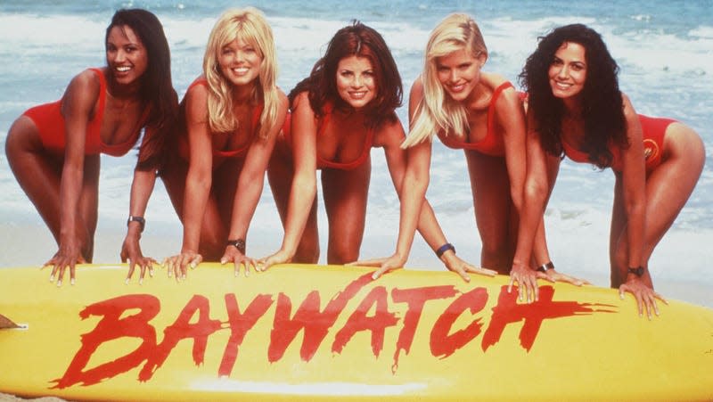 Traci Bingham, Donna D’Errico, Yasmine Bleeth, Gena Lee Nolin And Nancy Valen of Baywatch<br>