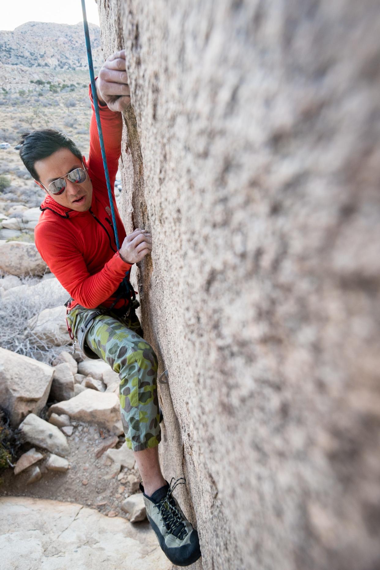 Cody Kaemmerlen climbs in Joshua Tree National Park