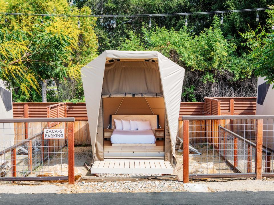 Jupe's off-grid tiny home hotel.