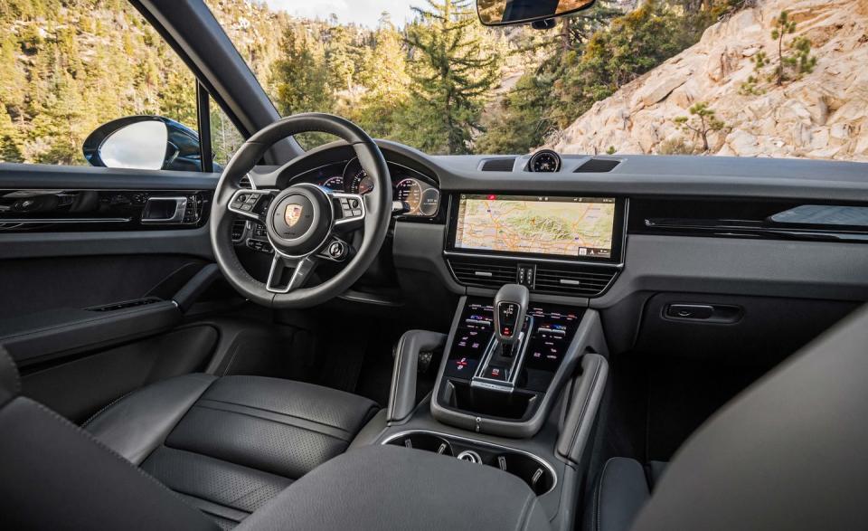 The Entry-Level 2019 Porsche Cayenne Deserves Your Attention