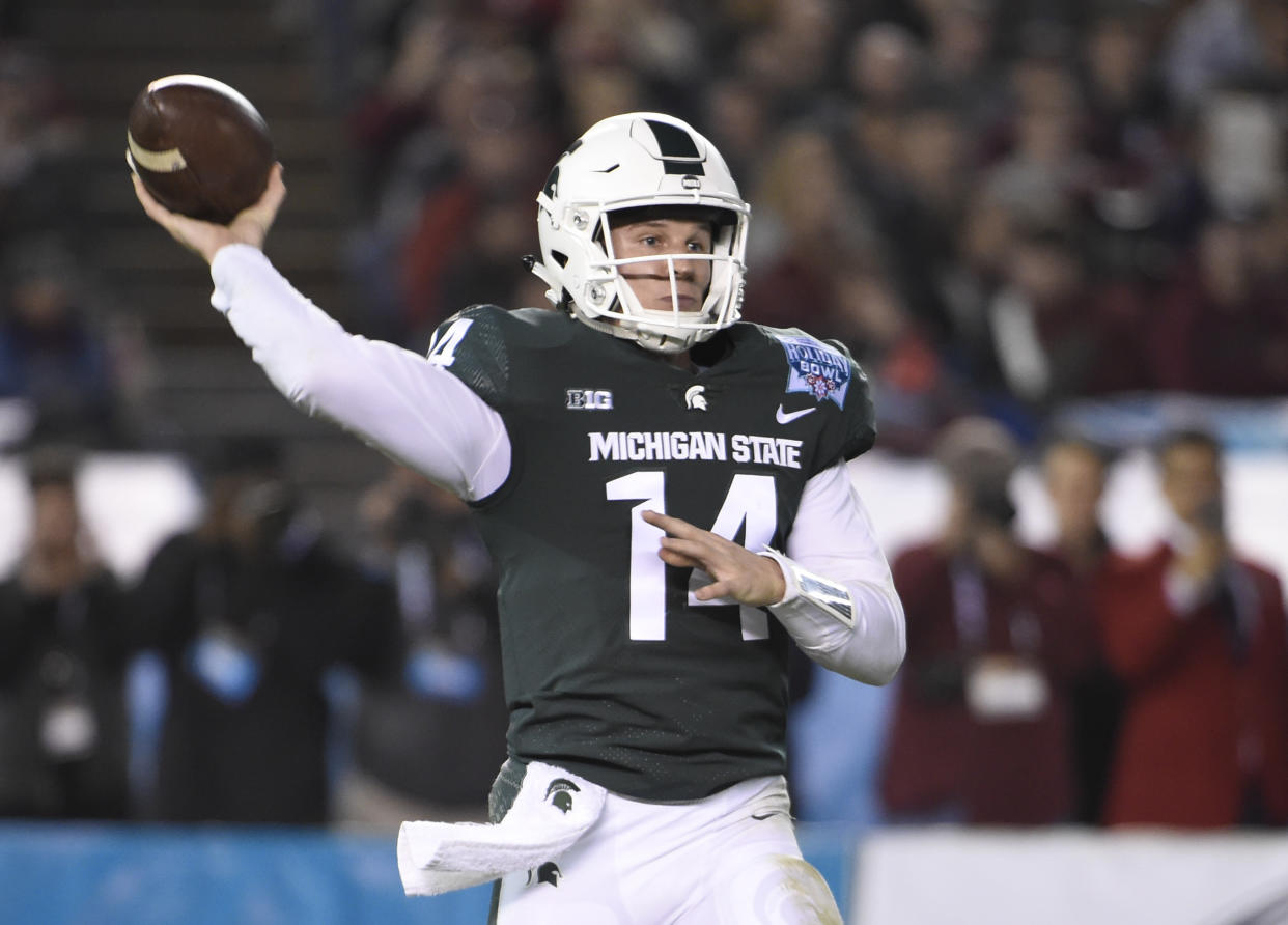 Michigan State quarterback Brian Lewerke throws during the first half of the Holiday Bowl NCAA college football game against Washington State on Thursday, Dec. 28, 2017, in San Diego. (AP Photo/Denis Poroy)