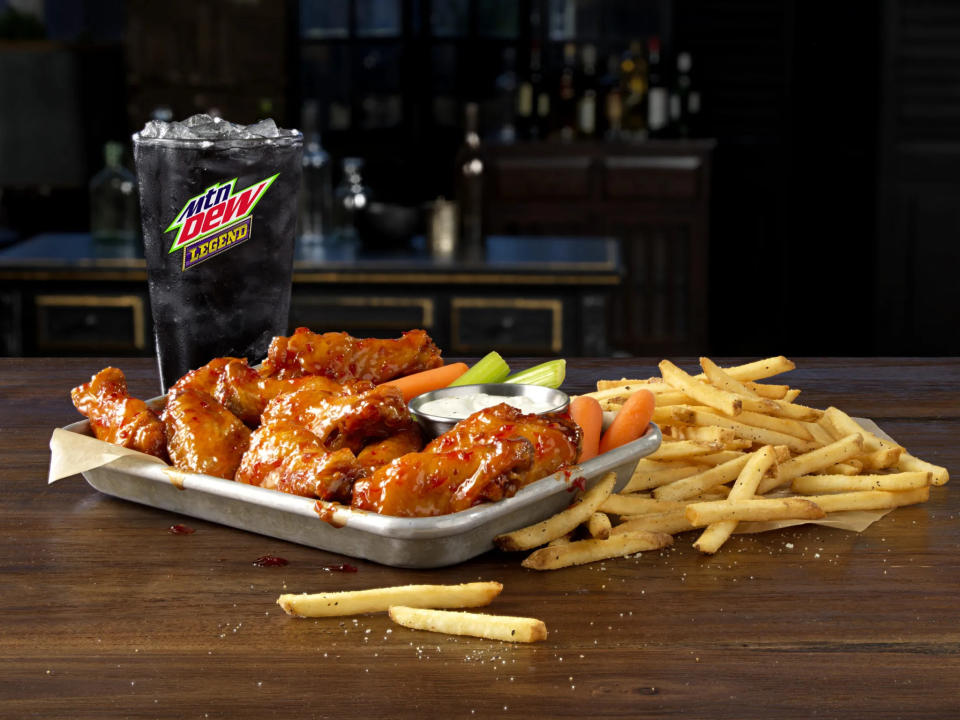 Buffalo Wild Wings to exclusively roll out MTN DEW Legend (Courtesy: Buffalo Wild Wings / MTN DEW)