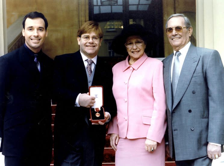 Sir Elton in 1995 (Photo: ddp)