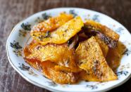 Photo: Partial Ingredients<br> Baked Butternut Squash Chips<br><br> Emily brings back her favorite flavors of fall with these satisfying baked butternut squash chips scented with fragrant sage. Healthy snacks just went haute.<br><br> Recipe: <a href="http://www.partial-ingredients.com/archives/3898#" rel="nofollow noopener" target="_blank" data-ylk="slk:Baked Butternut Squash Chips;elm:context_link;itc:0;sec:content-canvas" class="link ">Baked Butternut Squash Chips</a>