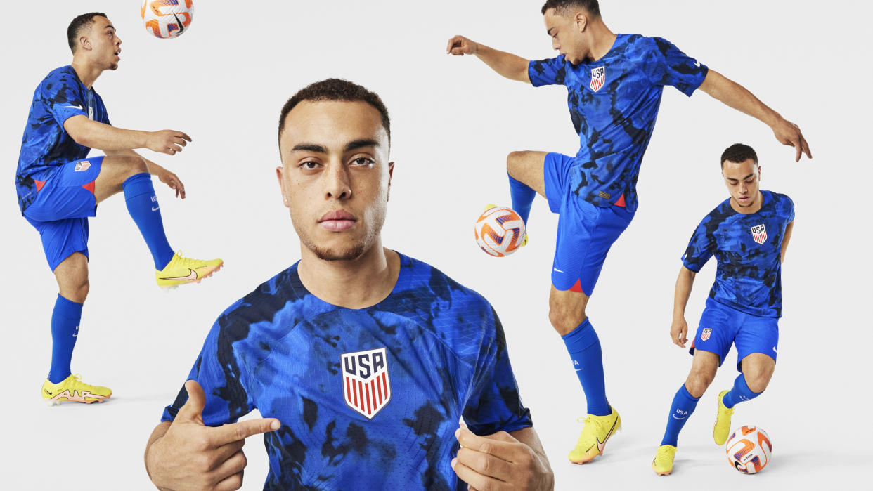 Sergiño Dest models the USMNT's 2022 World Cup kit. (Nike)