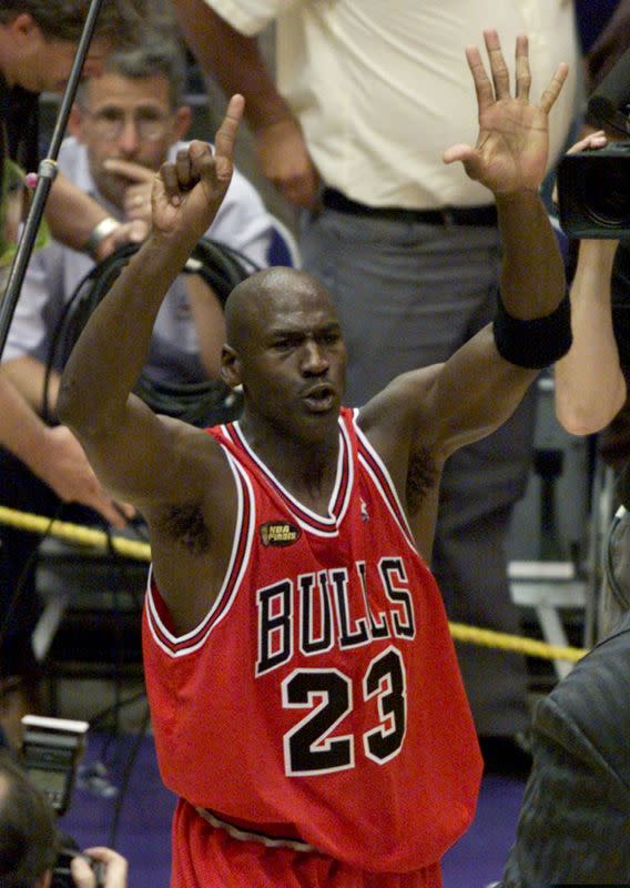 Michael Jordan's Chicago Bulls signing-day jersey to go up for auction