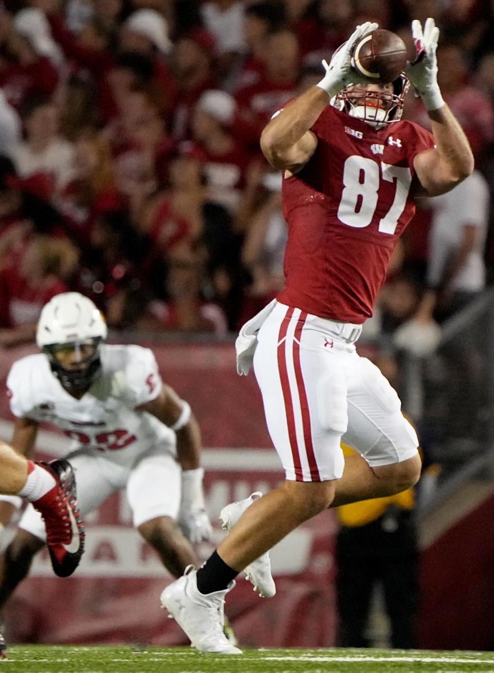 Wisconsin tight end Hayden Rucci makes a reception during the third quarter of their game Saturday at Camp Randall Stadium in Madison. Wisconsin beat Illinois State 38-0.