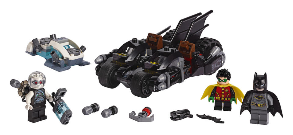 LEGO’s New Batman 80th Anniversary Sets Are Bat-tastic_1