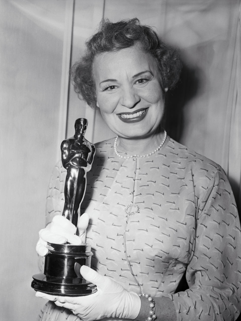 Shirley Booth at the 1953 Oscars (Bettmann Archive)