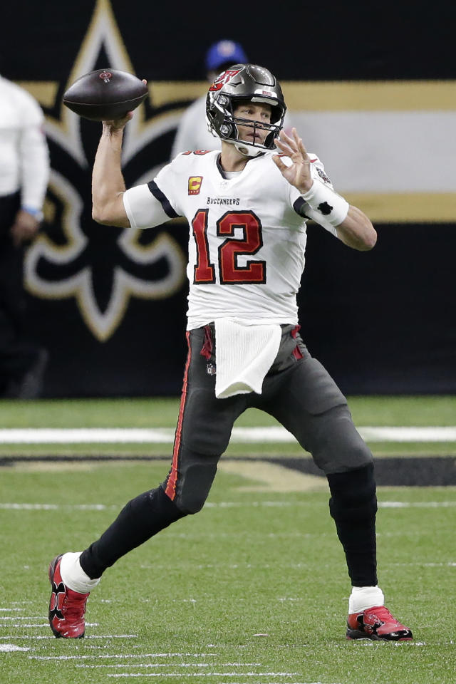 Tom Brady leads Buccaneers to NFC title game with 30-20 win over Drew Brees  and the Saints - The Boston Globe