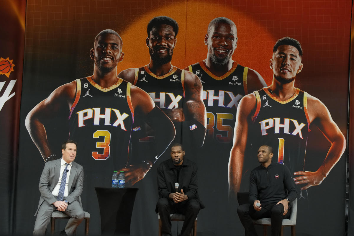 Phoenix Suns summer-leaguer Mike James keeps moving up