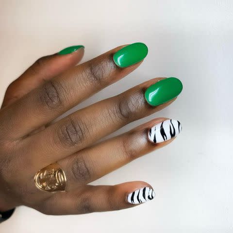 <p><a href="https://www.instagram.com/nailsbymaki.nyc/" data-component="link" data-source="inlineLink" data-type="externalLink" data-ordinal="1">@nailsbymaki.nyc</a></p>