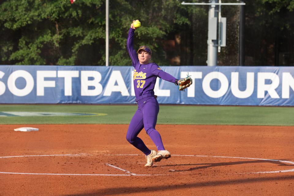 May 9, 2024; Auburn, AL, USA; LSU starting pitcher/relief pitcher Kelley Lynch (37) against Tennessee during the quarterfinals of the SEC Softball Championship at Jane B. Moore Field. Mandatory Credit: John Reed-USA TODAY Sports
