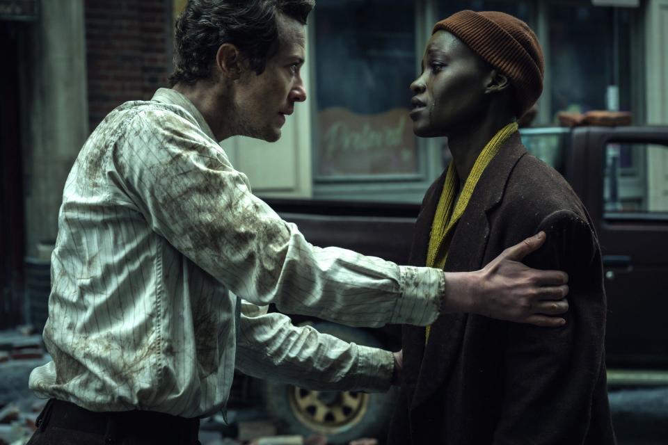 A QUIET PLACE: DAY ONE, (aka A QUIET PLACE PART III), from left: Joseph Quinn, Lupita Nyong'o, 2024. ph: Gareth Gatrell / © Paramount Pictures / Courtesy Everett Collection