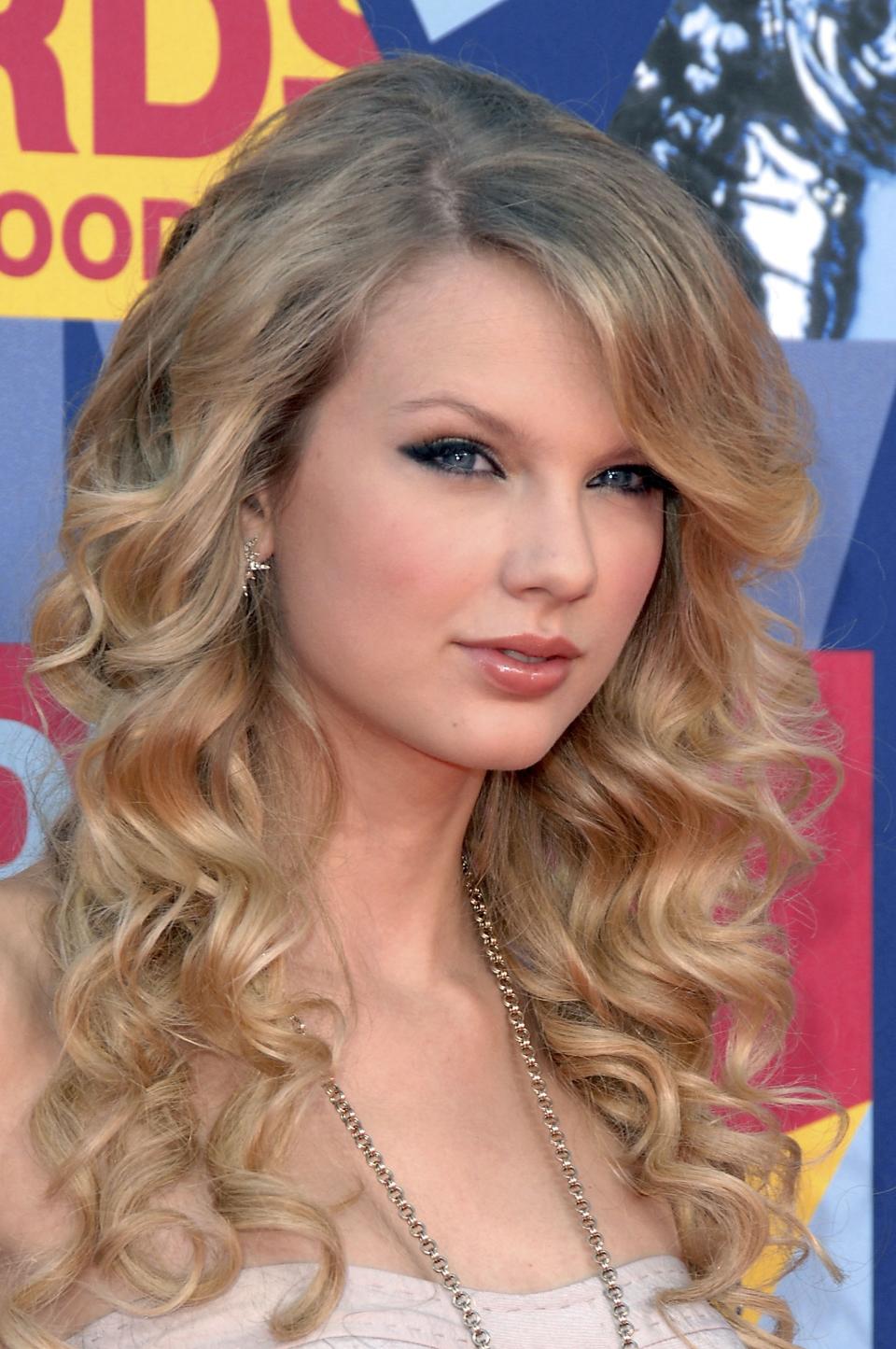 Taylor Swift, 2008