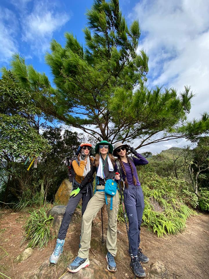 S.H.E經常相約一同爬山。（圖／翻攝自FB／田馥甄Hebe）