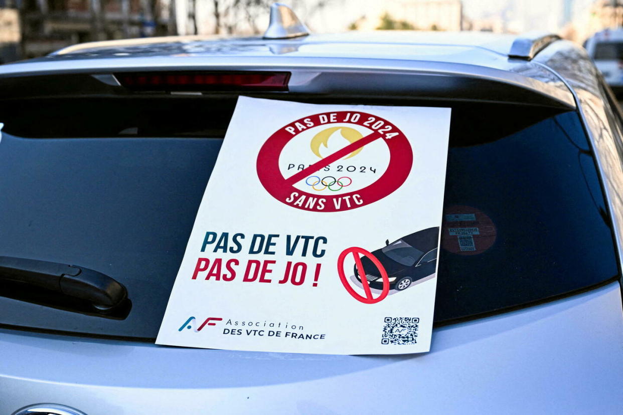 Les chauffeurs VTC, qui ont déjà manifesté en 2023 pour dénoncer leurs conditions de travail, comptent bien recommencer à l'approche des Jeux olympiques de Paris 2024.  - Credit:Stevens Tomas - Abaca