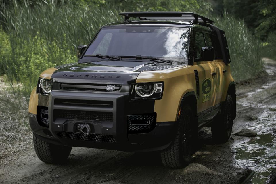 2022 Land Rover Defender Trophy Edition - Full Image Gallery