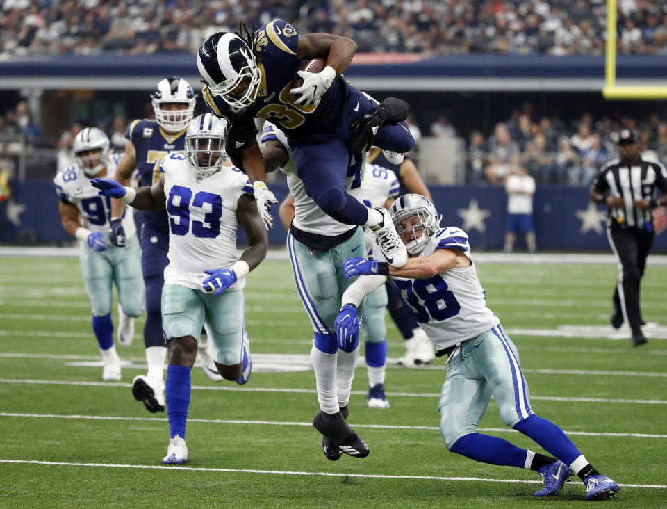 Todd Gurley looks like a star again, highlighting this week’s recap around the league in Week 4 (AP Photo/Michael Ainsworth).