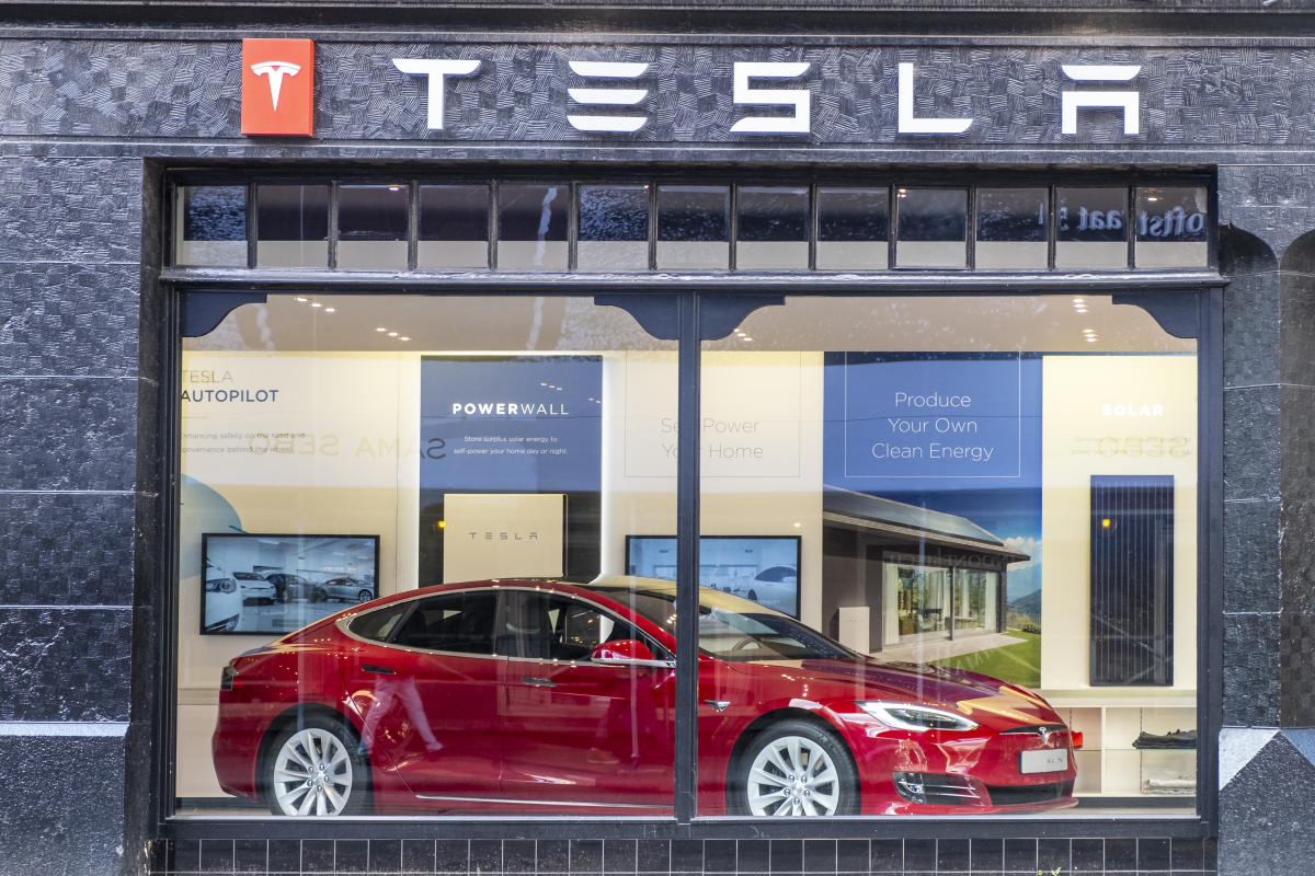 Tesla posts record vehicle deliveries in Q2 [Video]
