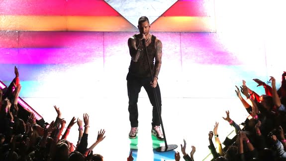 Maroon 5's Super Bowl performance: Adam Levine's torso can't save