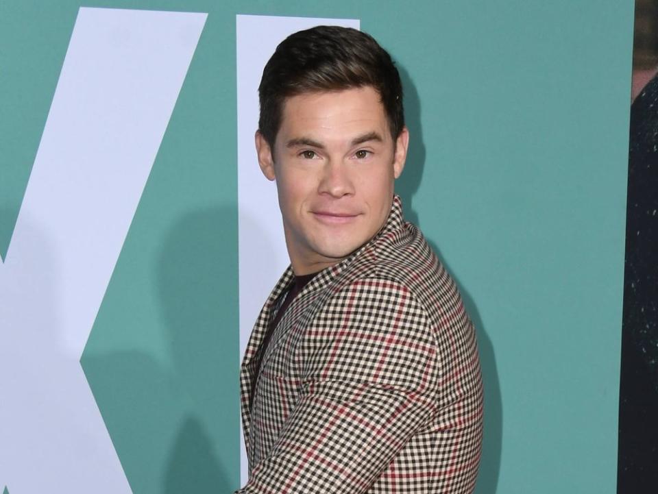 Adam DeVine schlüpft wieder in seine "Pitch Perfect"-Rolle. (Bild: Birdie Thompson/AdMedia/ImageCollect)