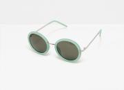 <p><a href="http://www.zara.com/uk/en/woman/accessories/view-all/round-metal-and-plastic-sunglasses-c719013p3239312.html" rel="nofollow noopener" target="_blank" data-ylk="slk:Buy them here.;elm:context_link;itc:0;sec:content-canvas" class="link ">Buy them here. </a></p>