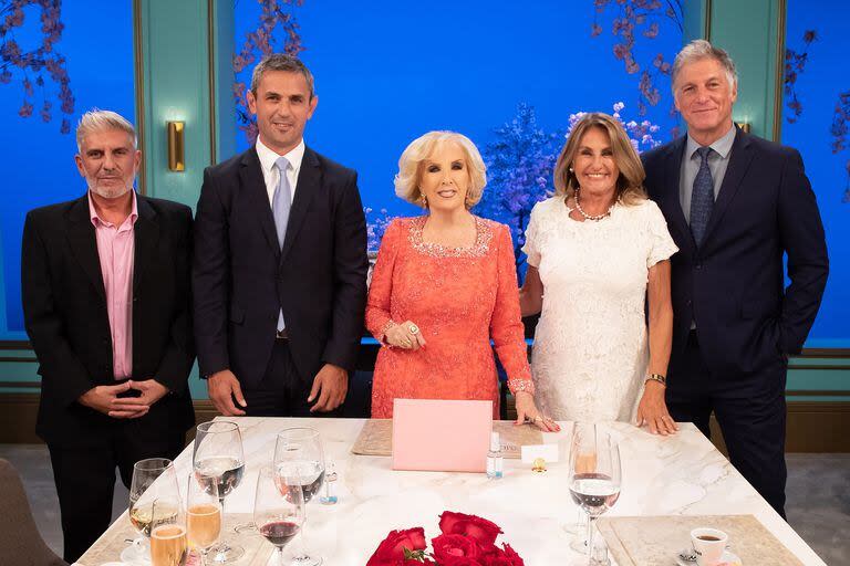 Matías Bagnato, Martín Menem, Silvia Fernández Barrio y Horacio Cabak fueron los invitados de La Noche de Mirtha