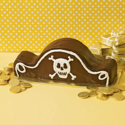 <div class="caption-credit"> Photo by: FamilyFun.go.com</div><p> <b>Team Name: The Pirates</b> </p> <p> Your swashbuckling sports stars will dive right in to this pirate hat cake! </p> <p> <a rel="nofollow noopener" href="http://familyfun.go.com/recipes/pirate-hat-cake-688665/?cmp=ELP|ffn|TeamMom|Yahoo|Shine|MascotTreats|060612|PirateCake||famE|" target="_blank" data-ylk="slk:Get the Recipe;elm:context_link;itc:0;sec:content-canvas" class="link ">Get the Recipe</a> </p>