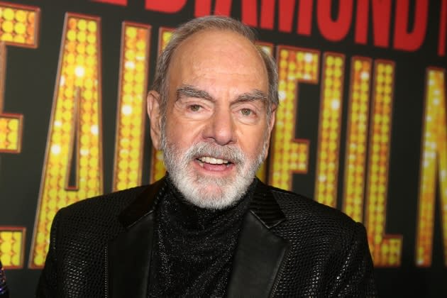 Neil Diamond Says He's Only Just Accepted His 2018 Parkinson's Diagnosis:  CBS