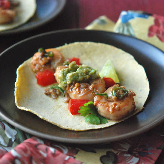 <p>These make-your-own tacos from Andrew Zimmern are deliciously spicy, tangy, sweet and garlicky.</p>