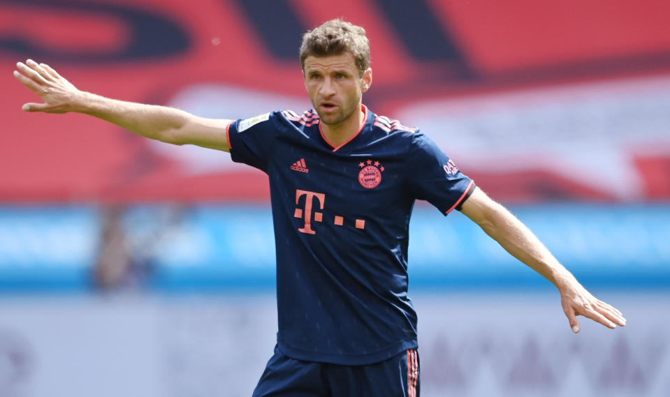 06.06.2020, Nordrhein-Westfalen, Leverkusen: FuÃball: Bundesliga, Bayer Leverkusen - FC Bayern MÃ¼nchen, 30. Spieltag in der BayArena.    Thomas Mueller von MÃ¼nchen reagiert. Foto: Matthias Hangst/Getty Images Europe/Pool/dpa - WICHTIGER HINWEIS: GemÃ¤Ã den Vorgaben der DFL Deutsche FuÃball Liga bzw. des DFB Deutscher FuÃball-Bund ist es untersagt, in dem Stadion und/oder vom Spiel angefertigte Fotoaufnahmen in Form von Sequenzbildern und/oder videoÃ¤hnlichen Fotostrecken zu verwerten bzw. verwerten zu lassen. +++ dpa-Bildfunk +++