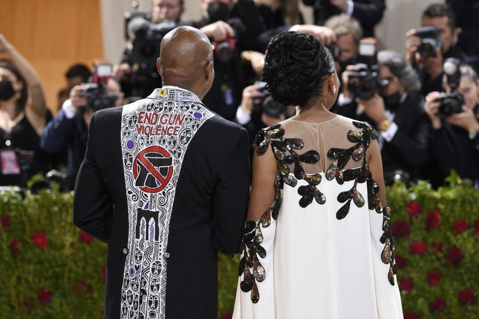 New York City mayor Eric Adams in “End Gun Violence” tuxedo with wife Tracey Collins pose for photos at Met Gala