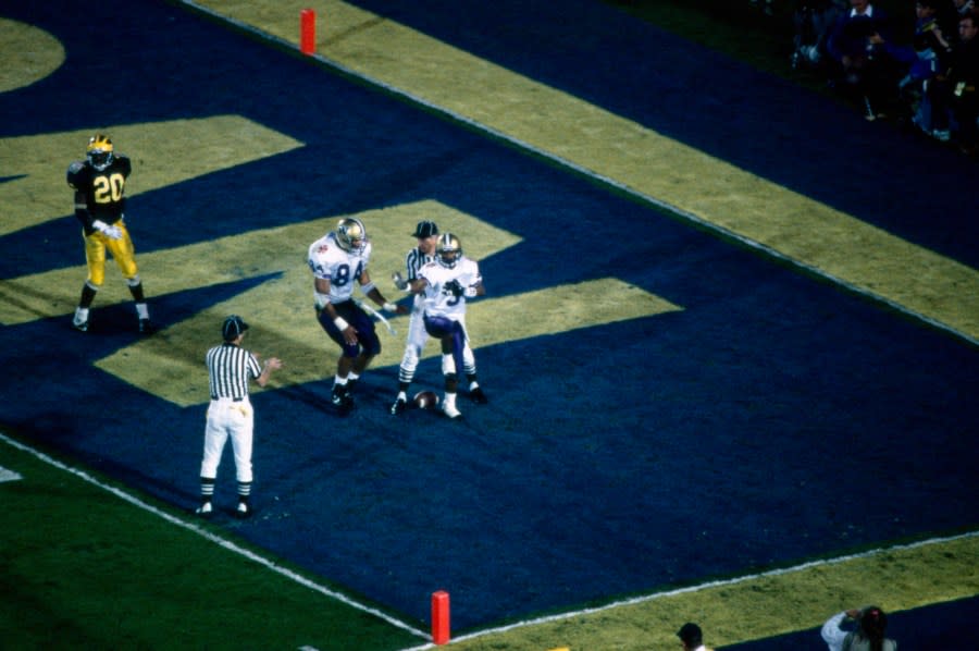 Pasadena, CA - 1992: Washington Huskies vs Michigan Wolverines competing in the 1992 Rose Bowl / 78th Rose Bowl Game, at the Rose Bowl, for ABC Sports. (Photo by American Broadcasting Companies via Getty Images)