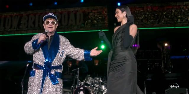 Elton John dons robe version of his classic 1975 Dodger Stadium