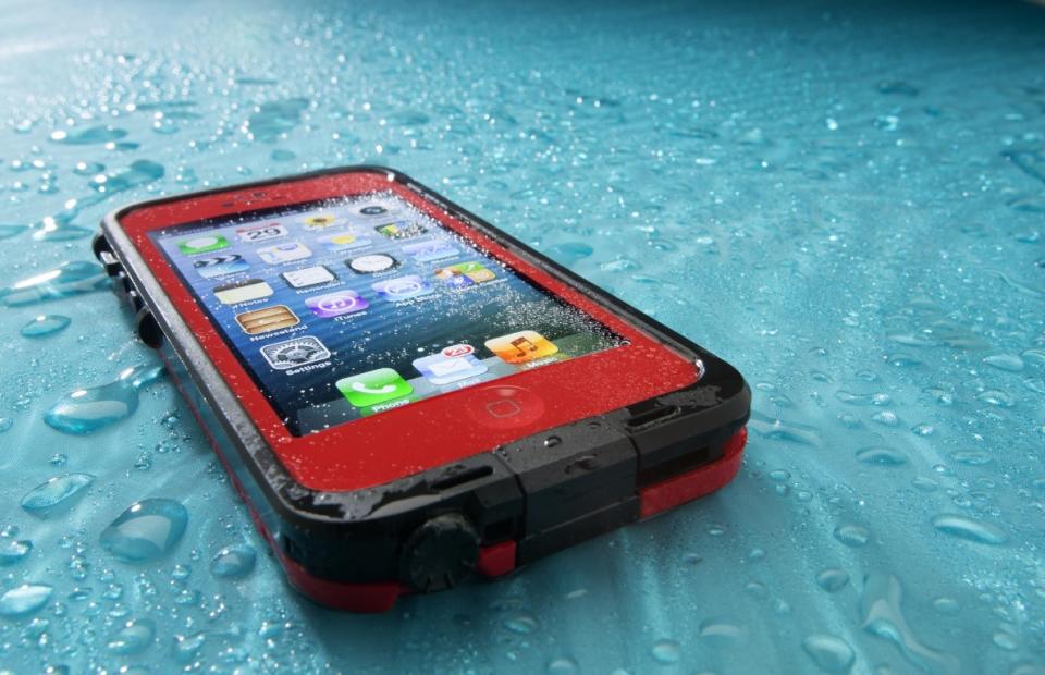 <p>You don't necessarily need a waterproof phone case - bringing along a few <b><a href="https://www.thedailymeal.com/8-ways-use-ziploc" rel="nofollow noopener" target="_blank" data-ylk="slk:Ziploc bags should do the trick;elm:context_link;itc:0;sec:content-canvas" class="link ">Ziploc bags should do the trick</a></b>. Keep your phone and valuables in this bag when you're at the beach or doing any sort of activities near water.</p>