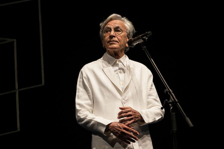 Caetano Veloso se presentó en el Movistar Arena