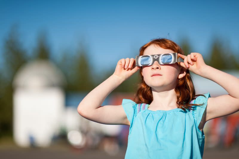 Eyes hurt after viewing the eclipse? Here is what you should know