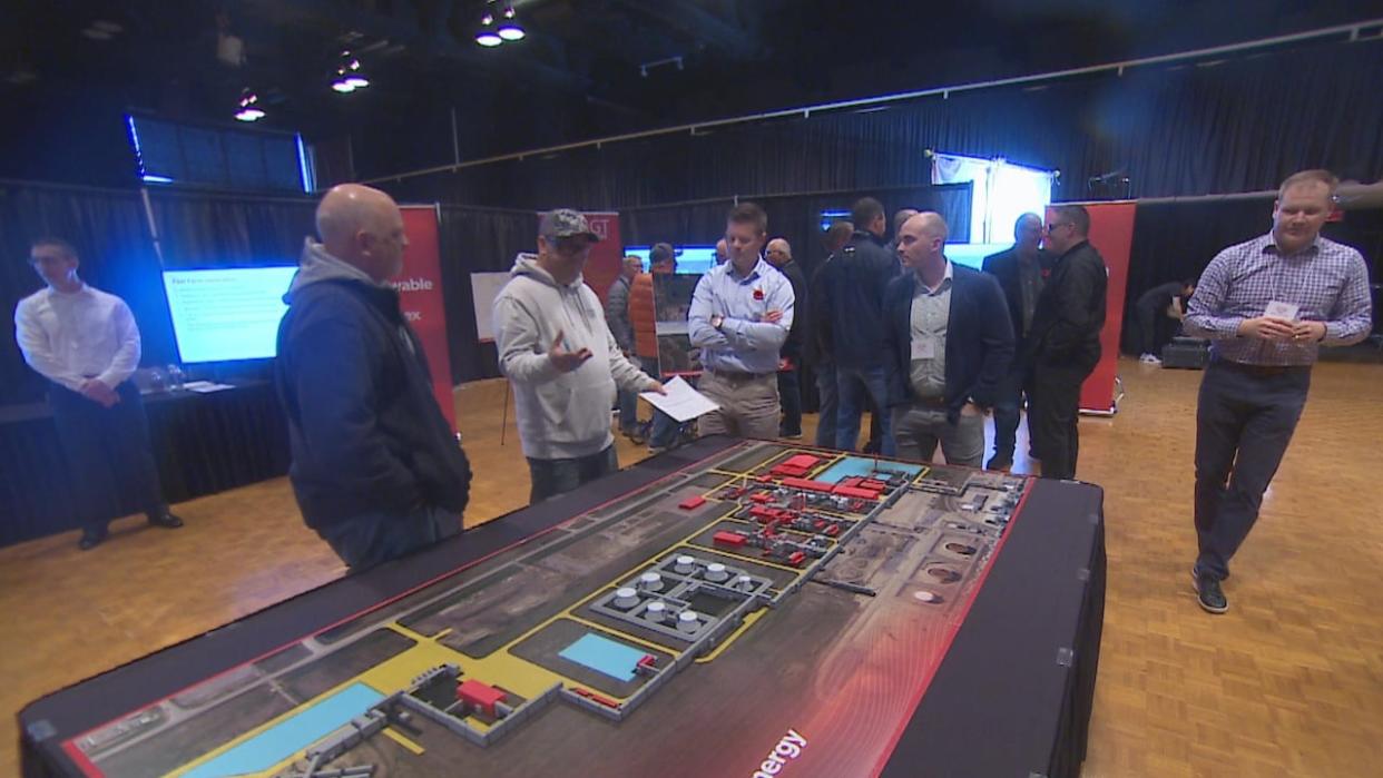 Federated Co-operatives Ltd., in partnership with global pulse-processor and supplier AGT Foods, unveiled a 3D model for a renewable diesel facility to be built in North Regina.  (Richard Agecoutay/CBC News - image credit)